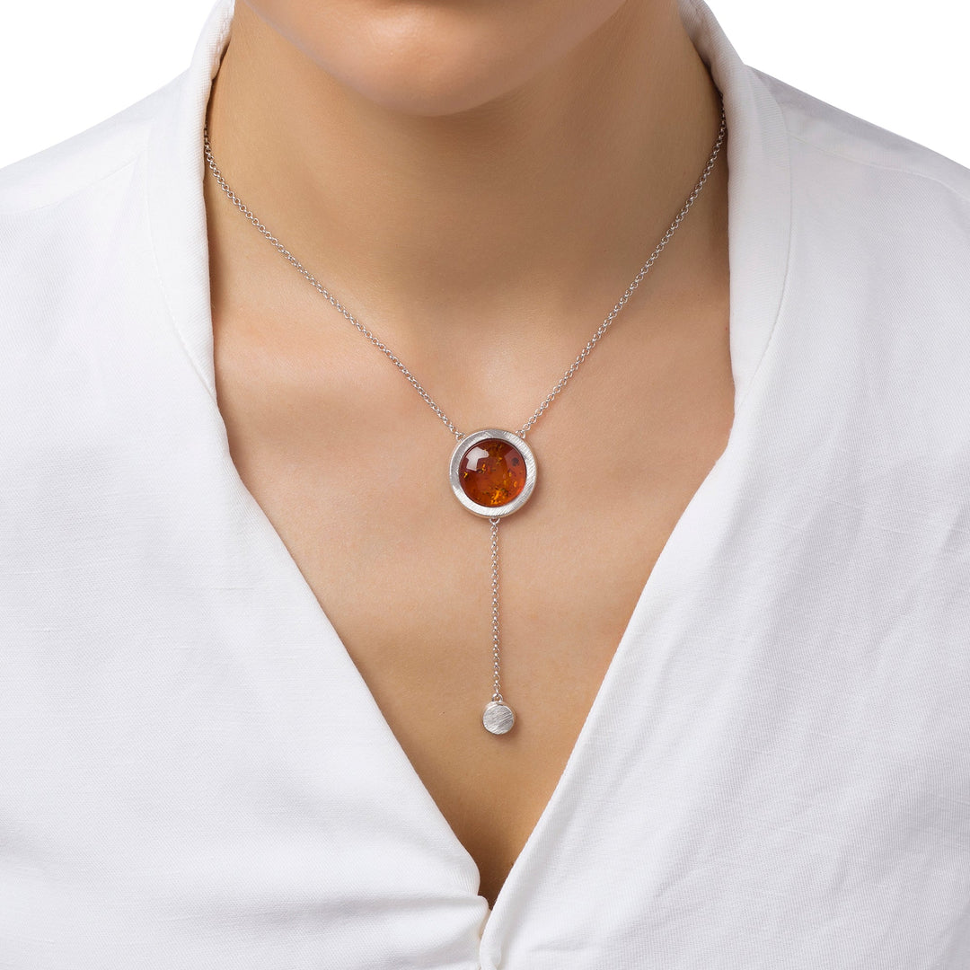 Pendel Amulet Necklace