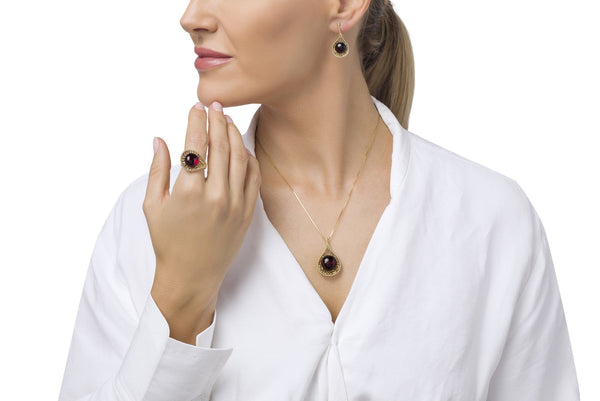 Pendentif Dame de Cerise